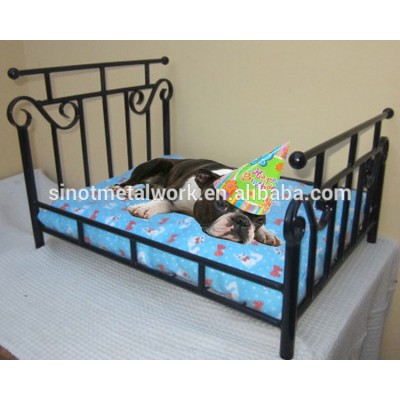 Best selling pet products latest metal frame pet bed luxury wrought iron dog bed with noble cushion